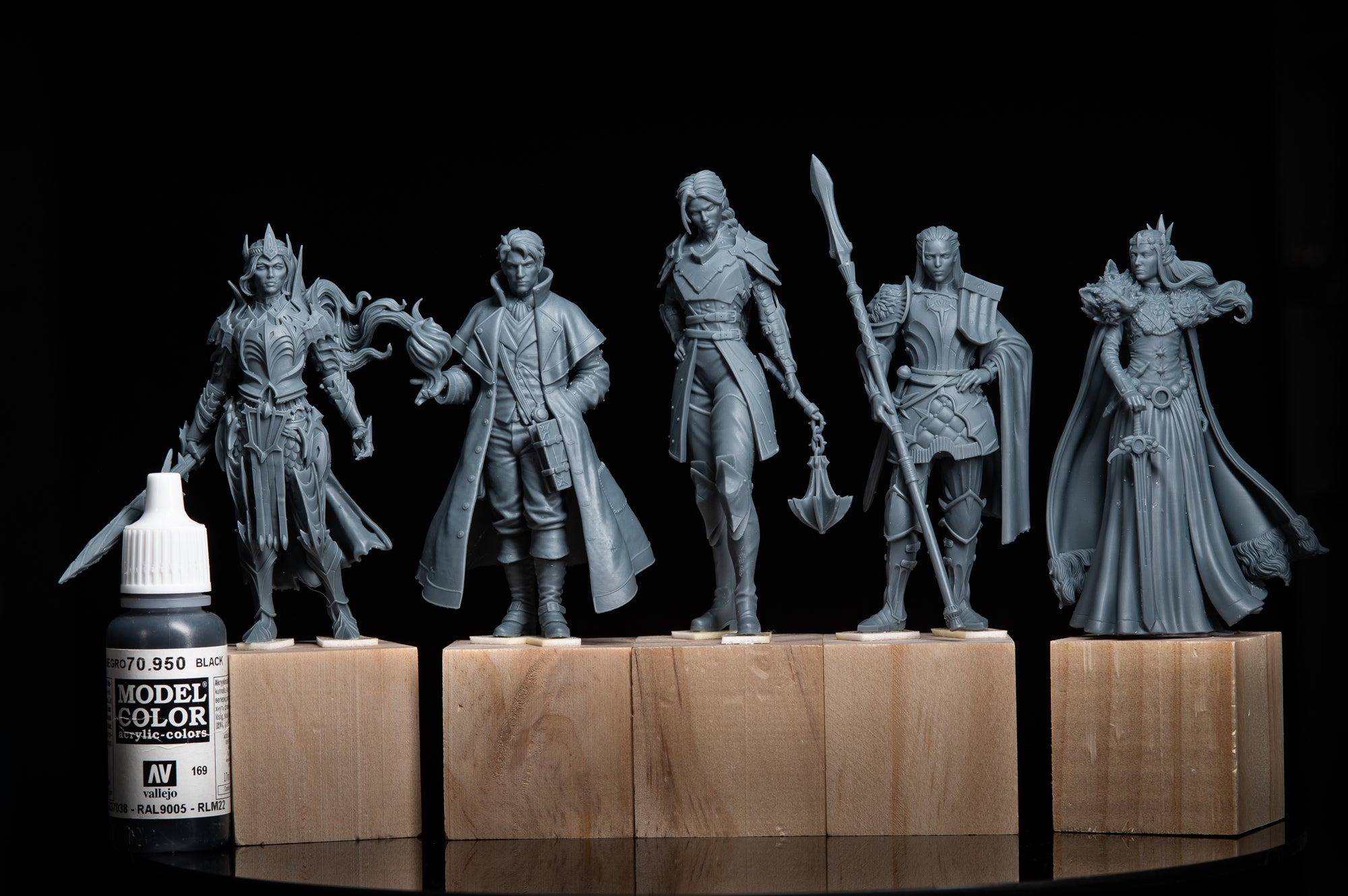 Models printed with Aqua-Gray 8K and ONYX Impact Plus by Maria