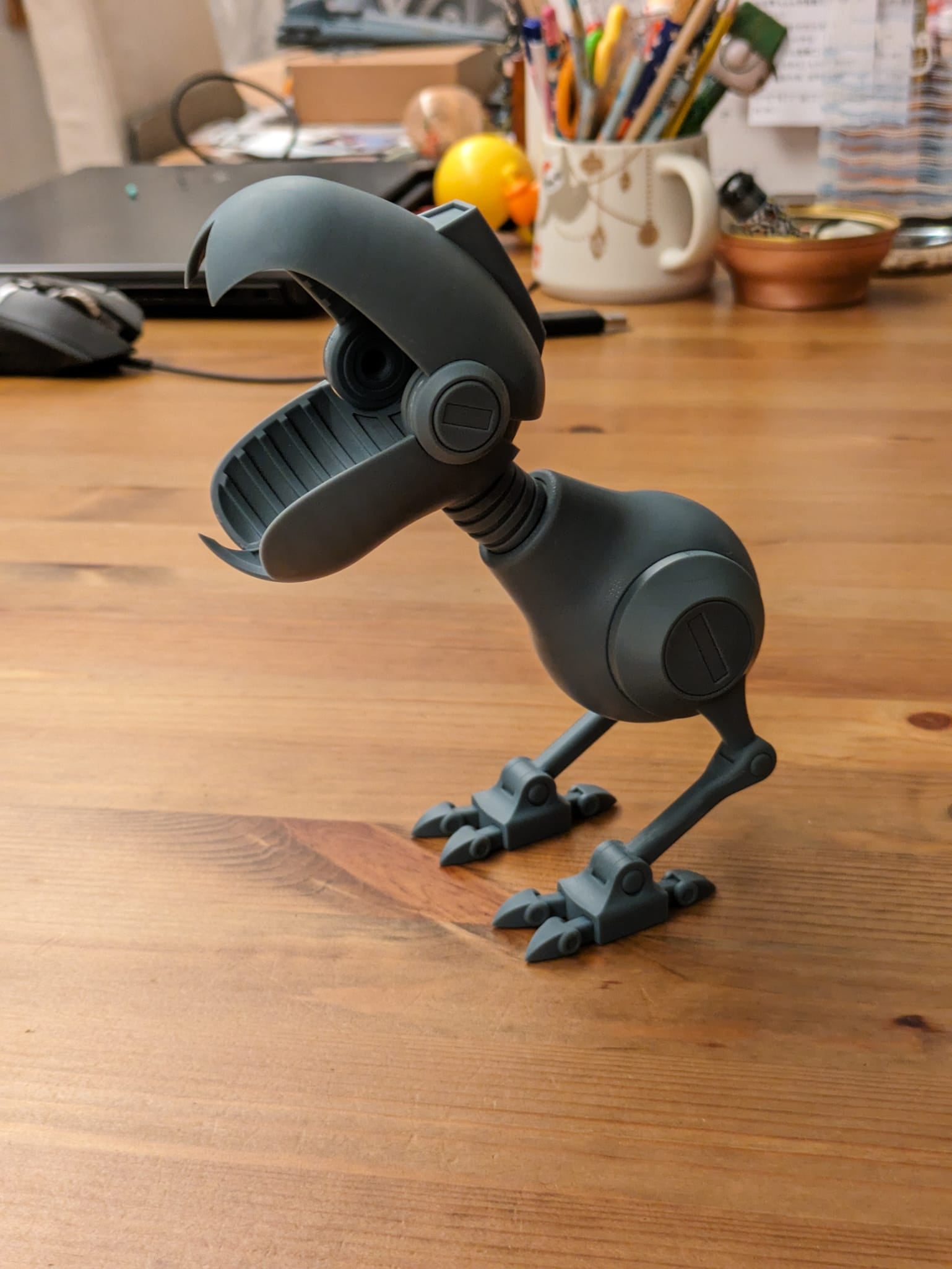 a 3d model of mouser from TMNT
