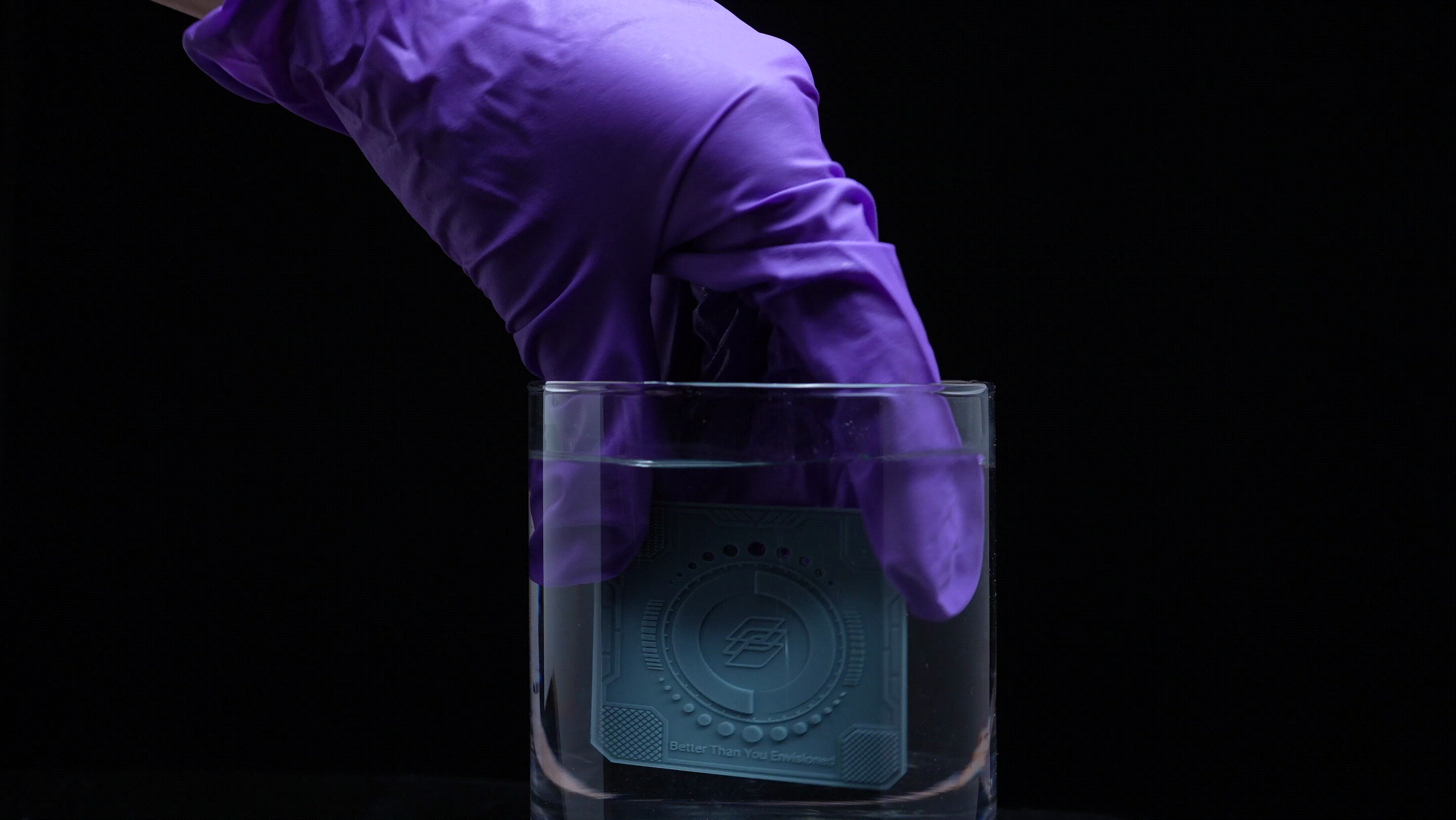 Washing the XP Finder printed from Sonic Mighty 8K LCD 3D Printer, manually
