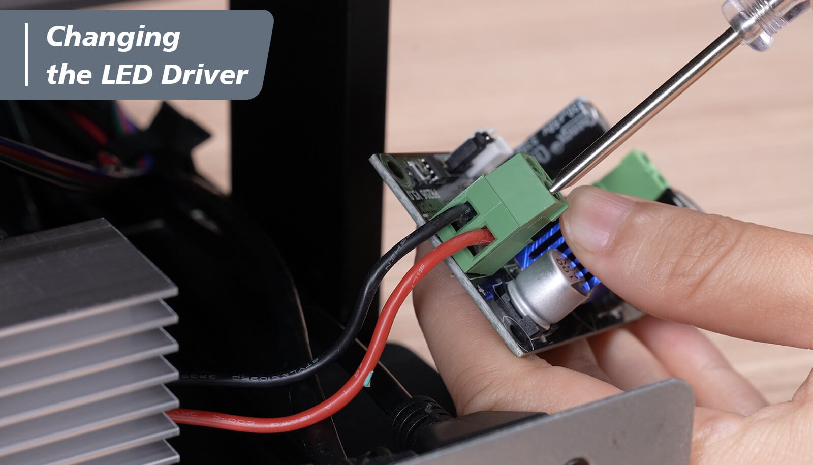 Remove the LED cables from the green terminal blocks.