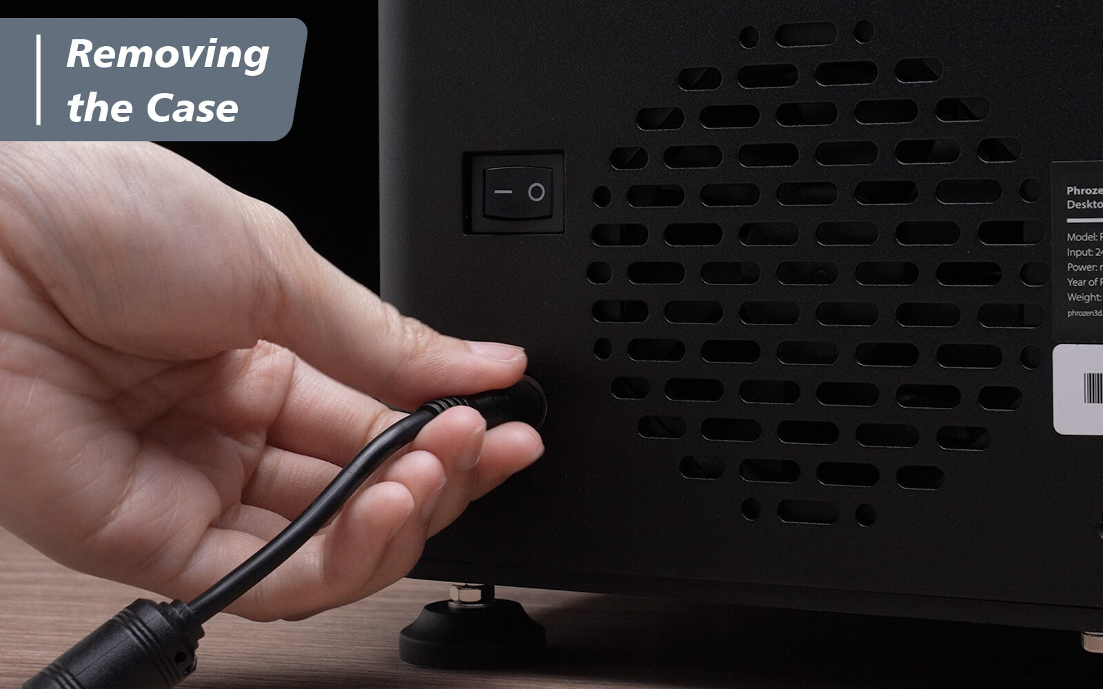 Disconnect the power cable of Sonic Mighty 8K