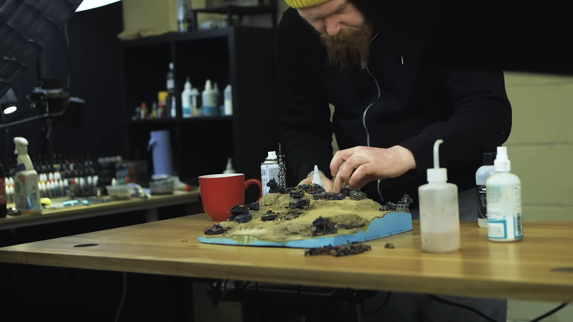 Sticking 3D printed building into the diorama