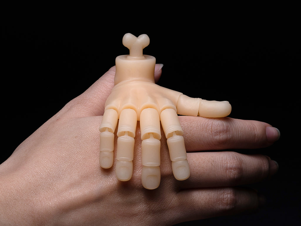 使用 Beige Flex Resin 列印的可動手部模型